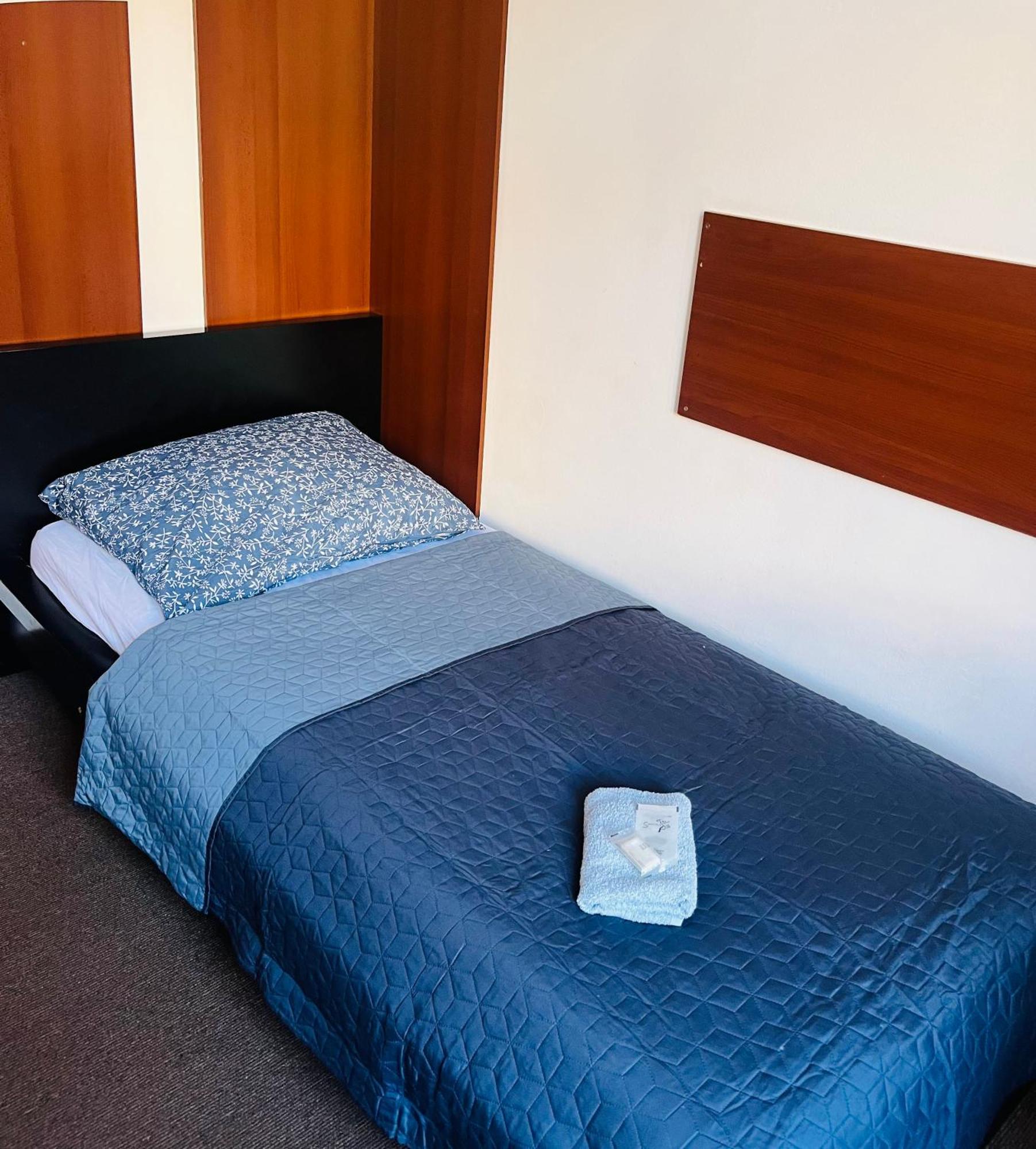 Art Hotel Chomutov Luaran gambar