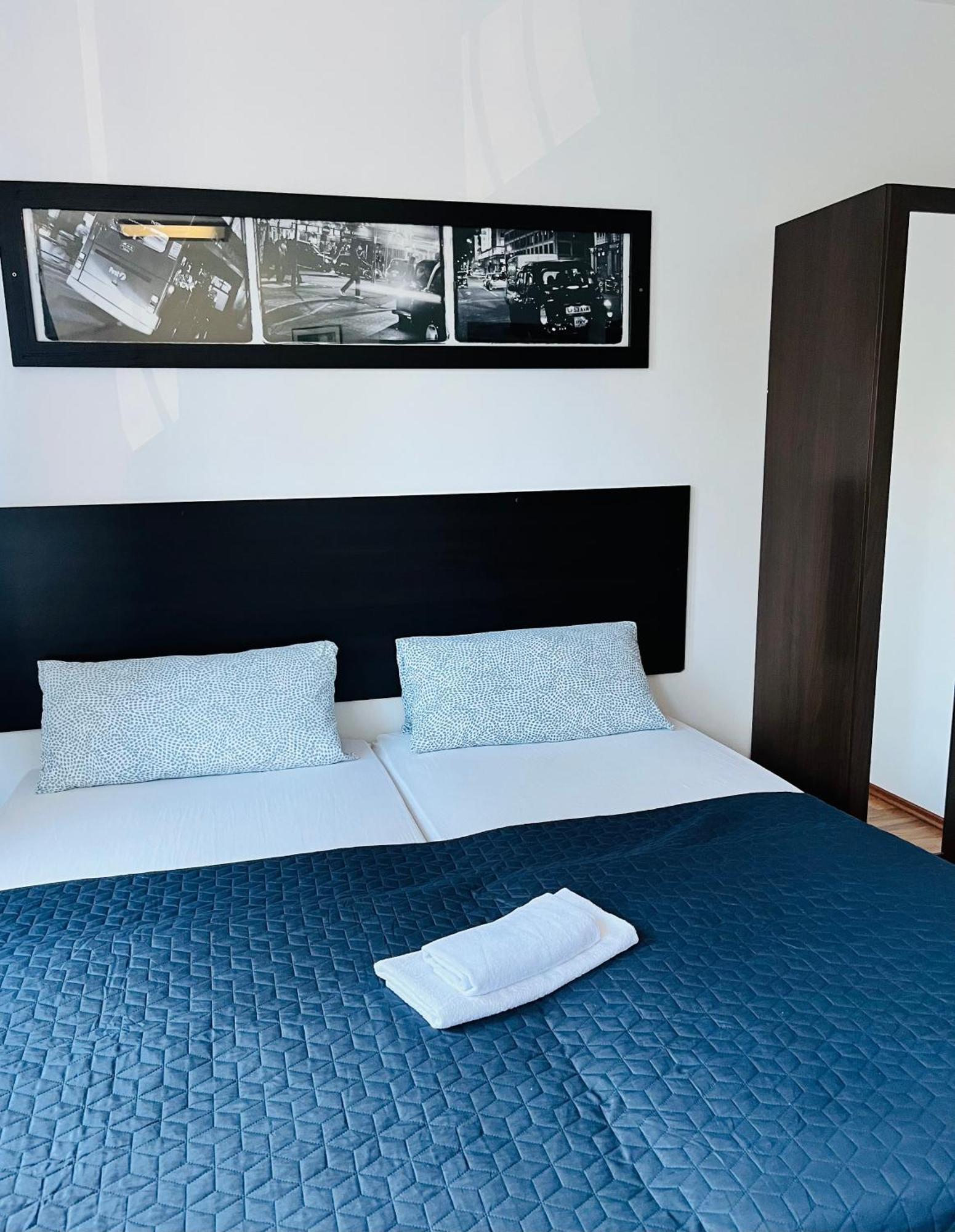 Art Hotel Chomutov Luaran gambar